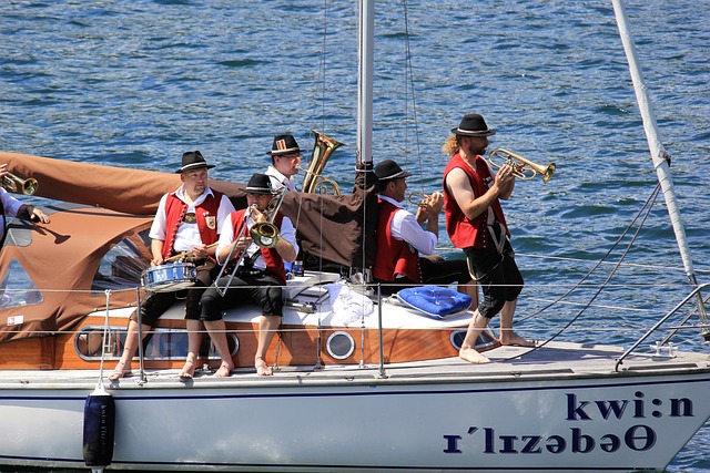 场上继续拼 场上继续拼